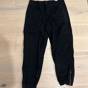 Women’s cargo jogger pants - high rise